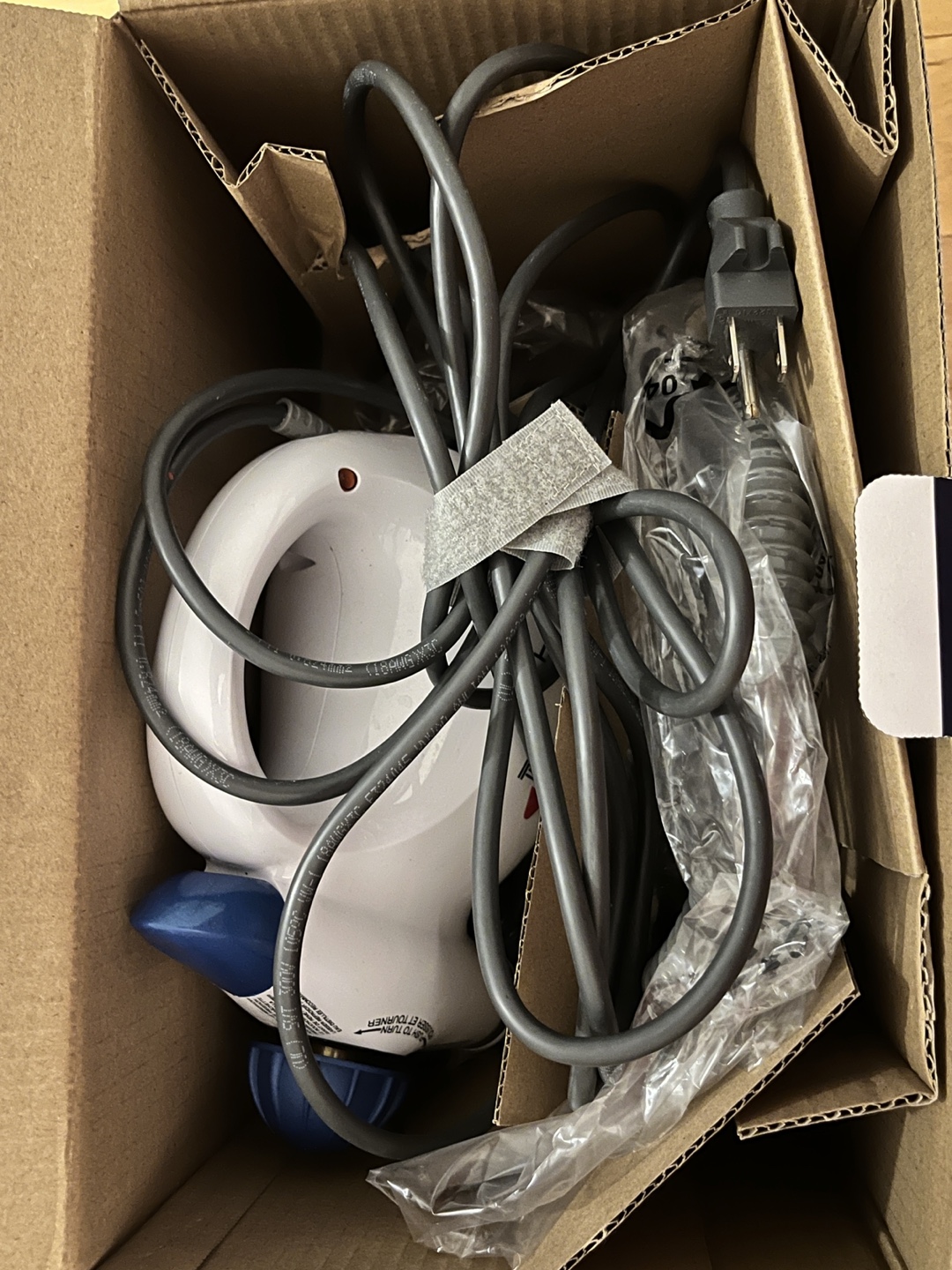 Bissell SteamShot Deluxe Handheld Steam Cleaner - photo 3