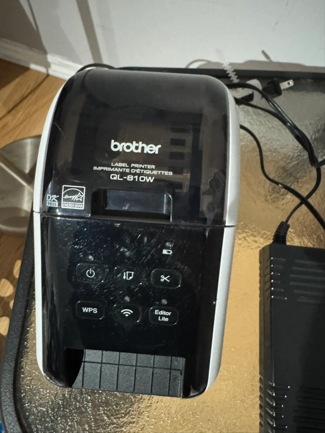Brother QL-810W Wireless Label Printer image indicator(2)
