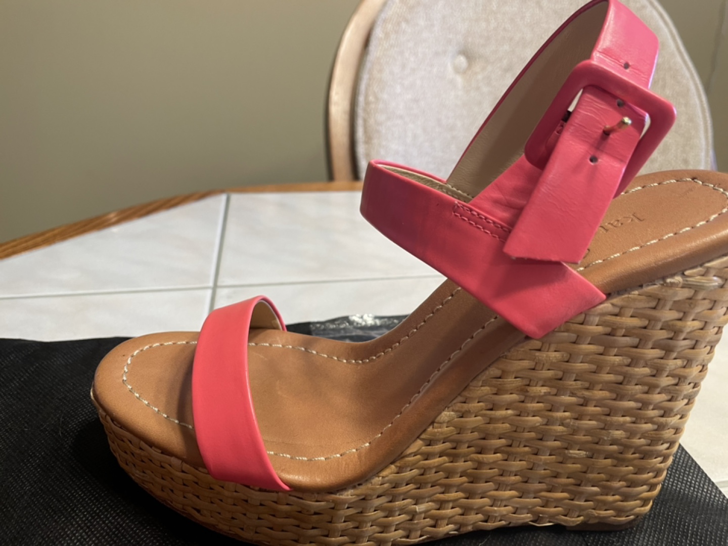 Brand new Kate spade Sandals - Size 7M - photo 4
