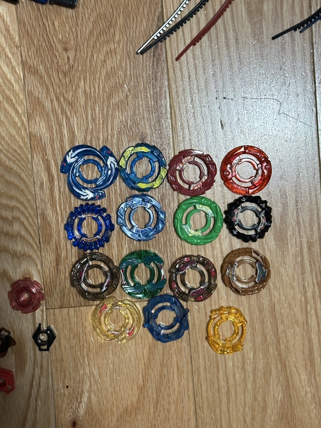 Beyblade set - Parts & Accessories - photo 5