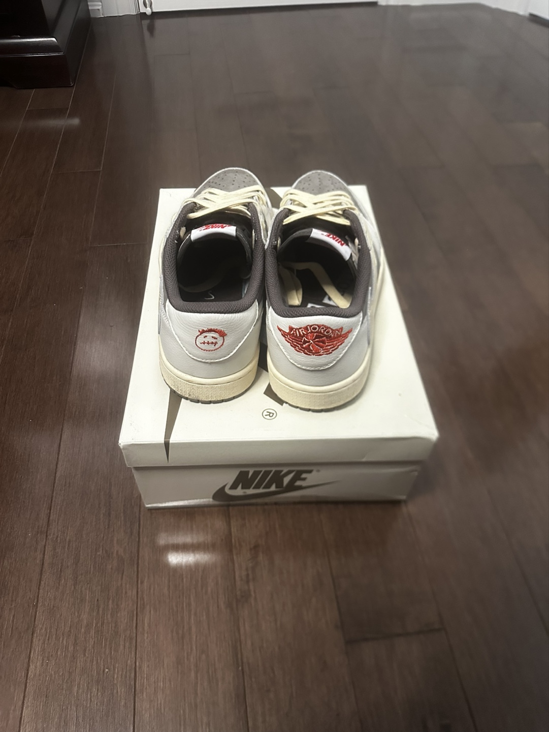 Travis Scott x Air Jordan 1 Low OG SP 'Olive' - photo 4