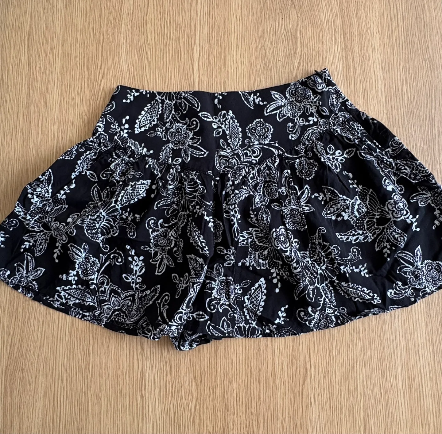 Women’s Top and Shorts thumbnail
