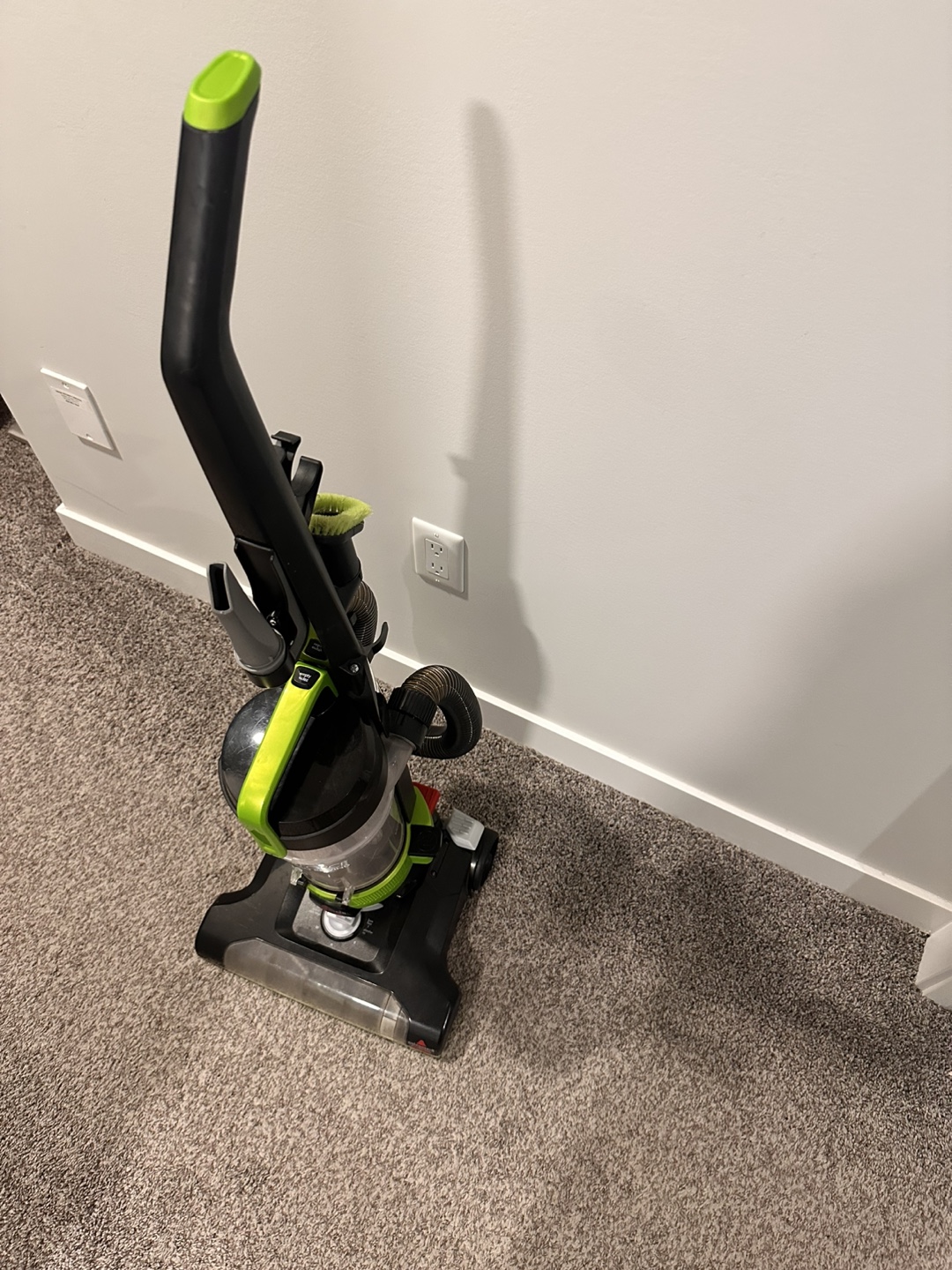 Bissell PowerForce Helix Upright Vacuum Cleaner - photo 3
