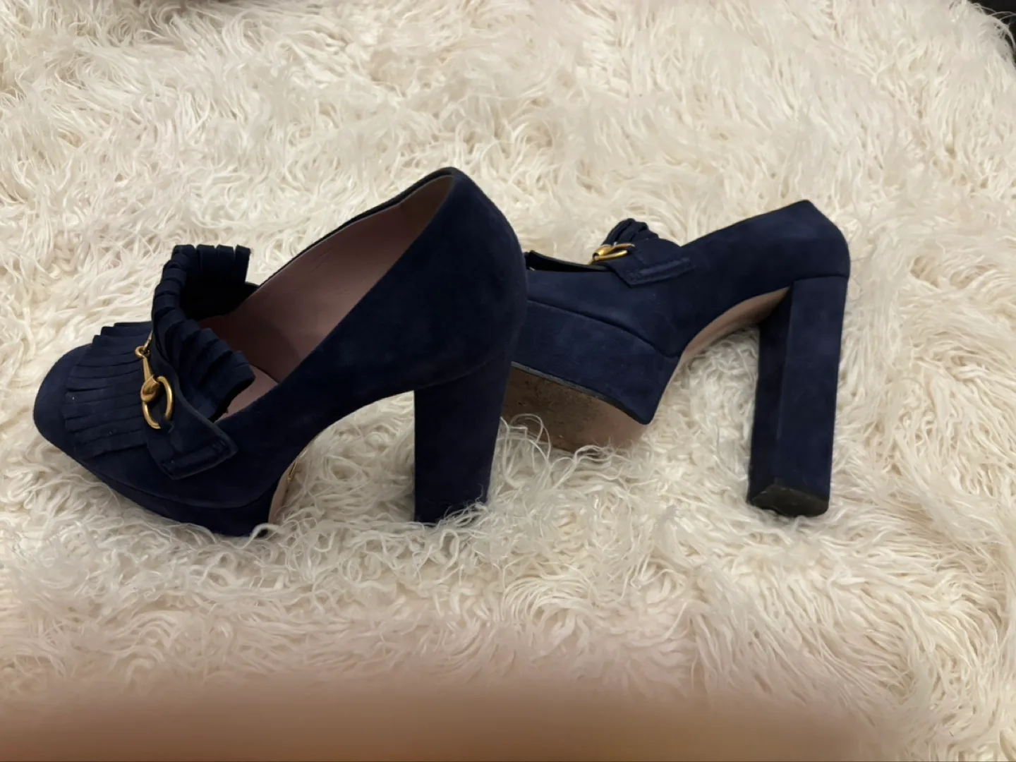 Gucci Navy Suede Platform Heels Size 41 image indicator(3)