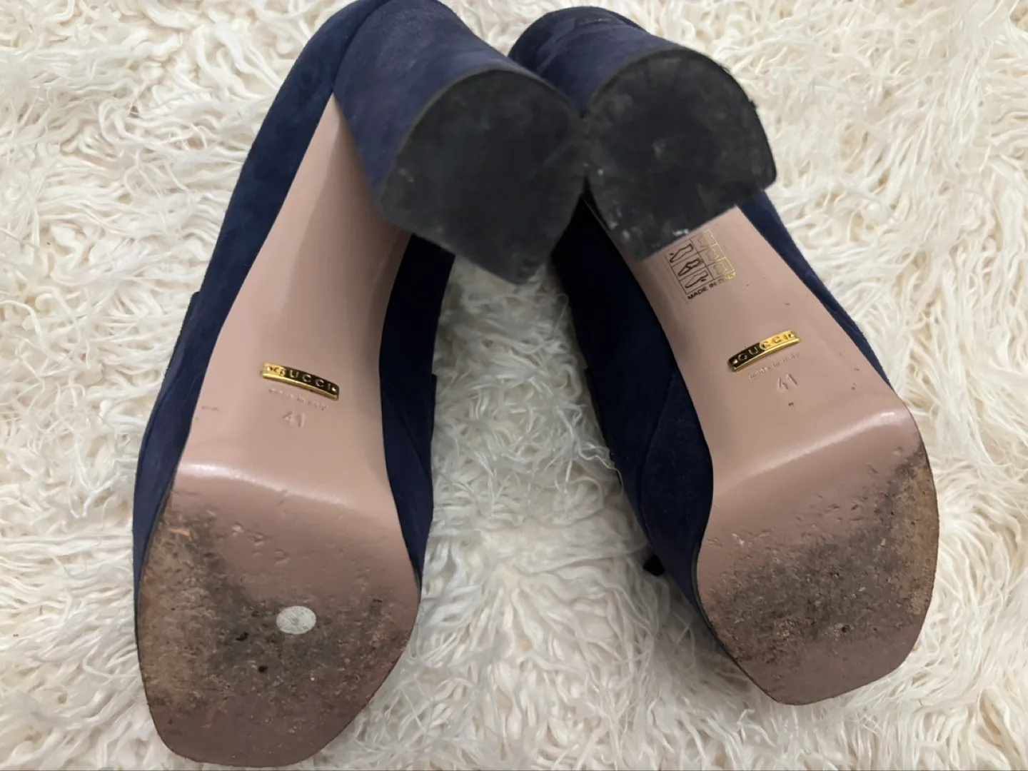 Gucci Navy Suede Platform Heels Size 41 image indicator(4)