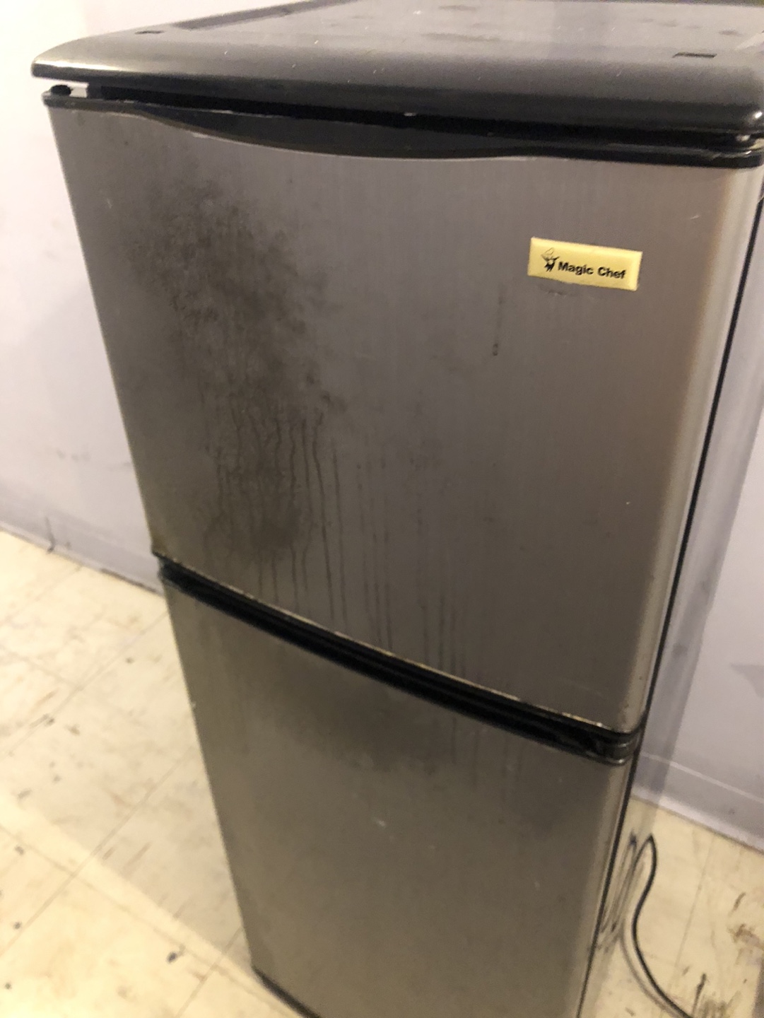 Magic Chef Mini Fridge - Used