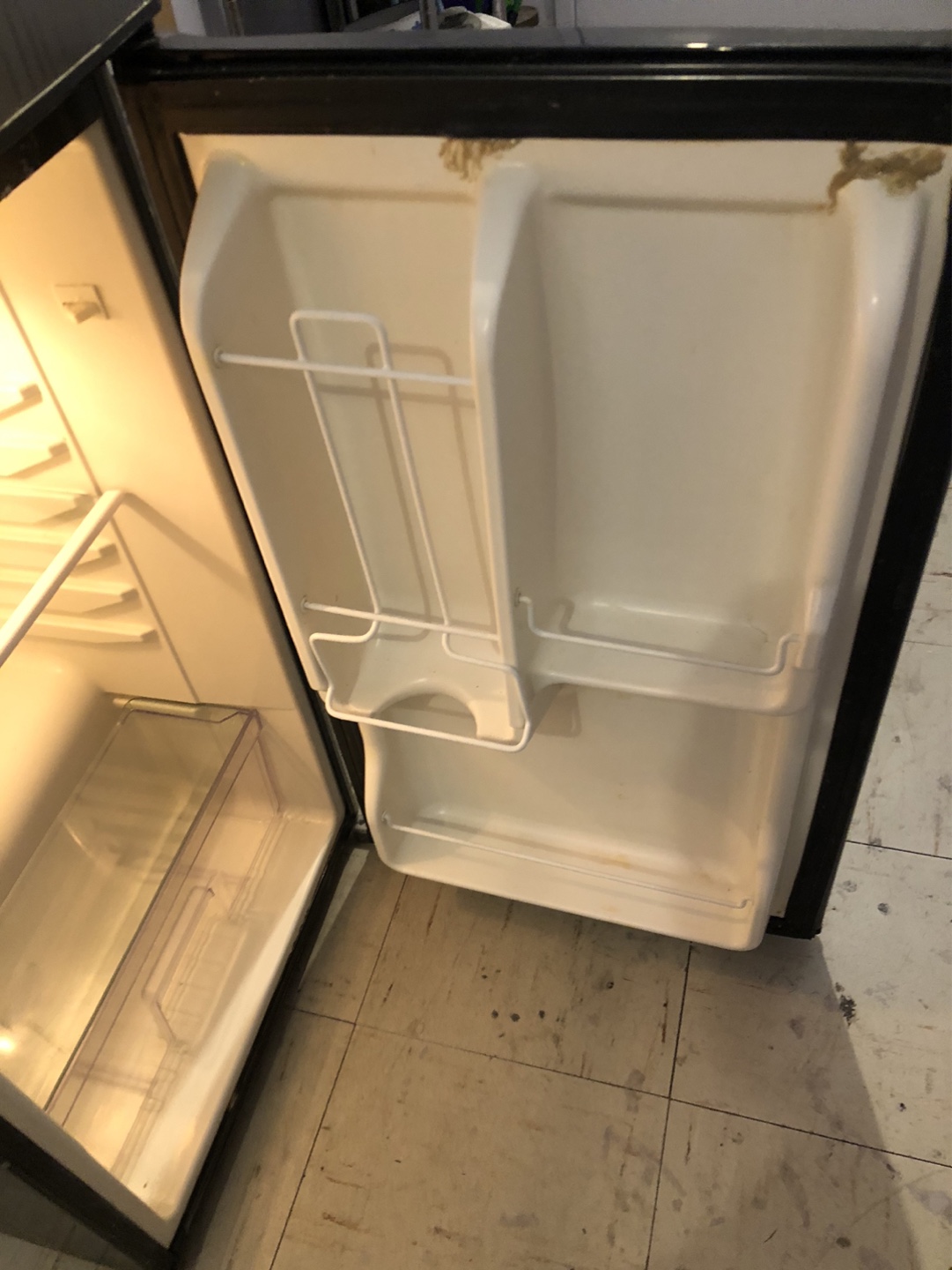 Magic Chef Mini Fridge - Used - photo 2