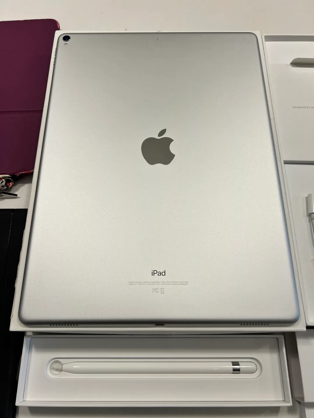 iPad Pro 12.9-inch (2nd generation) 256GB - Silver + Accessories image indicator(5)