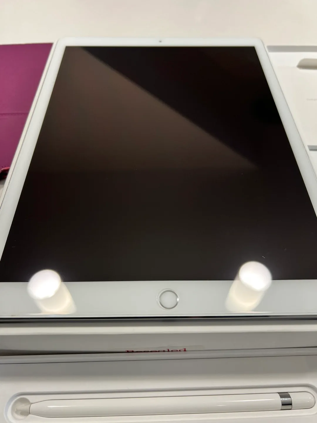 iPad Pro 12.9-inch (2nd generation) 256GB - Silver + Accessories image indicator(4)