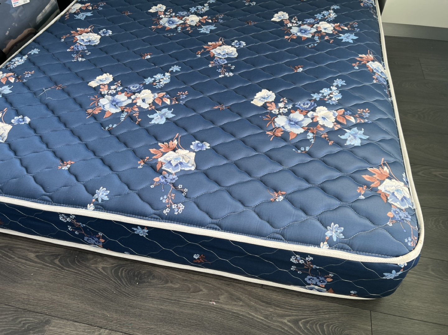 Queen Mattress - Floral Print