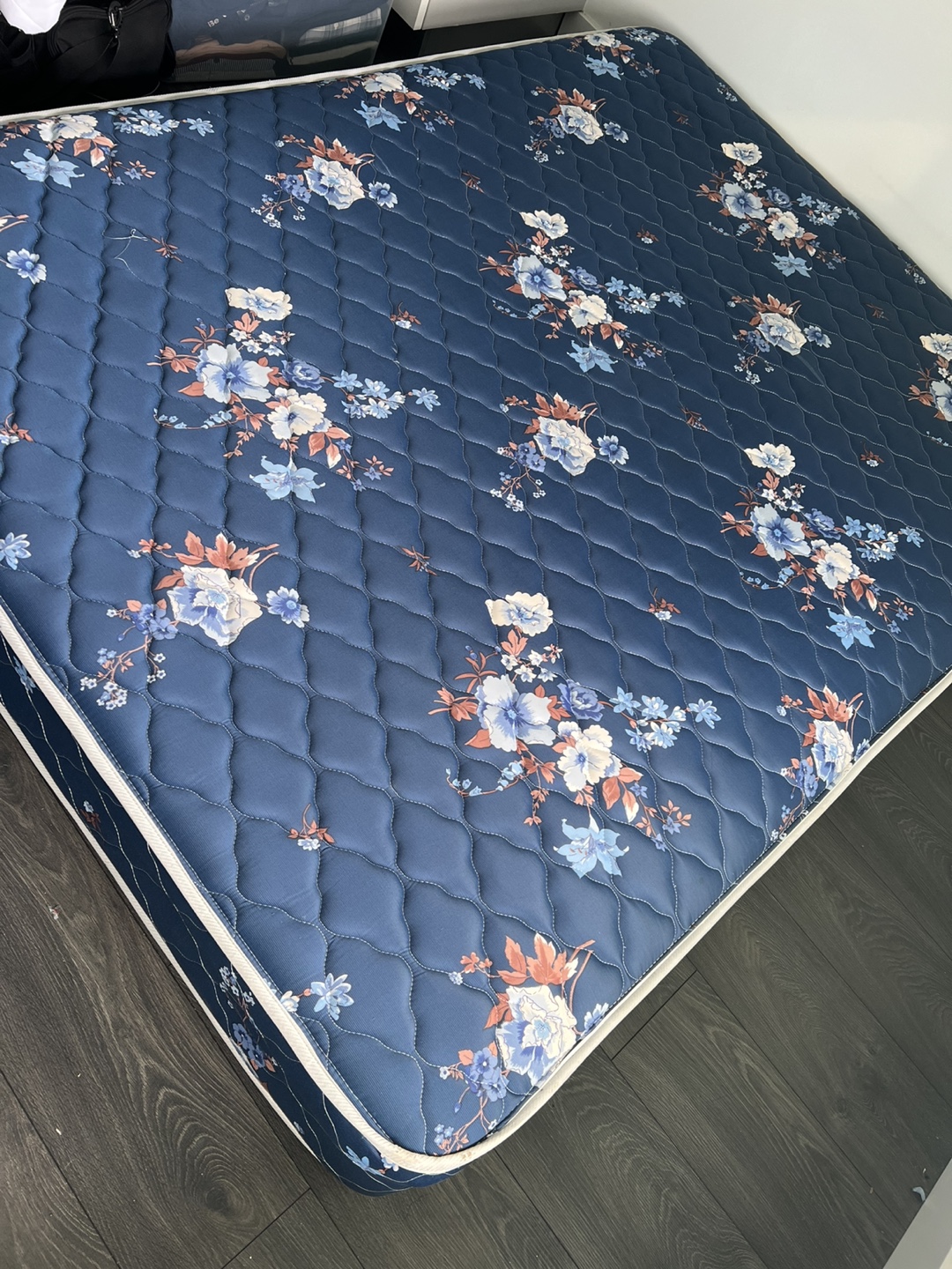 Queen Mattress - Floral Print - photo 2
