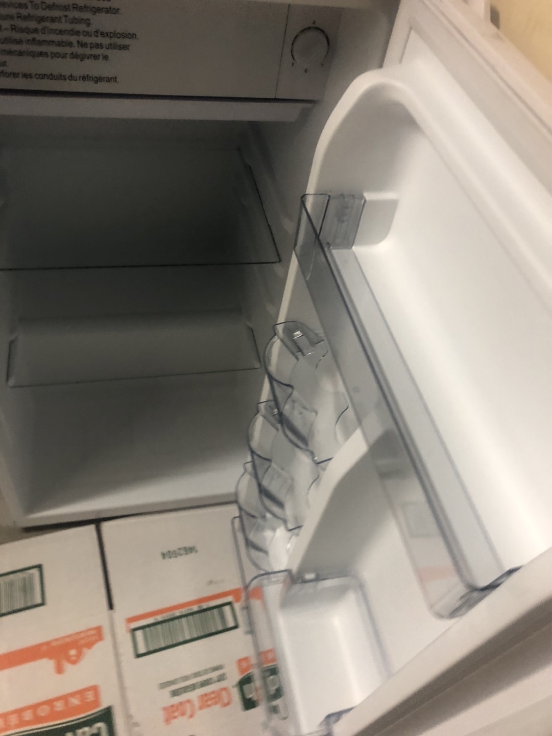 GalanZ 3.3 cu. ft. Refrigerator - photo 3