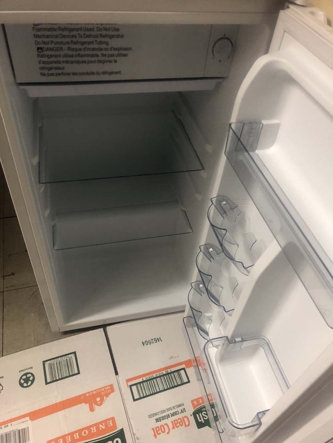 GalanZ 3.3 cu. ft. Refrigerator - photo 2