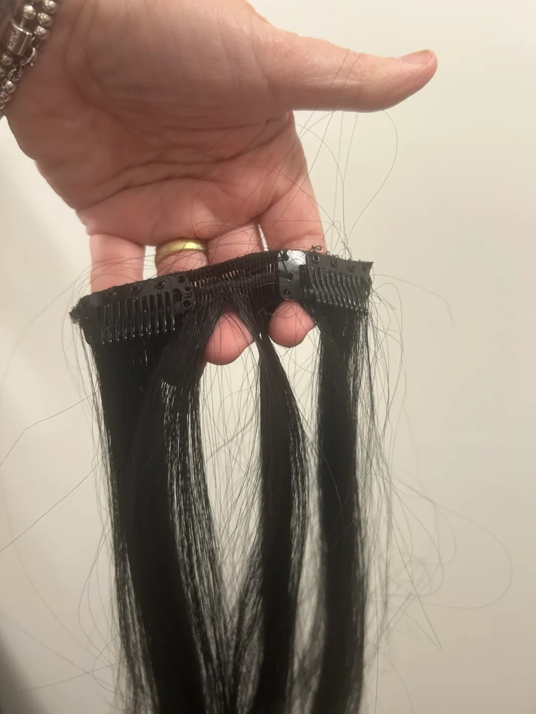 True Glory Extreme Hair Extensions - Black image indicator(3)