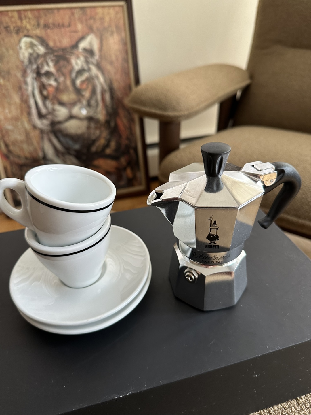 Bialetti Mokka Express Stovetop Espresso Maker - photo 4