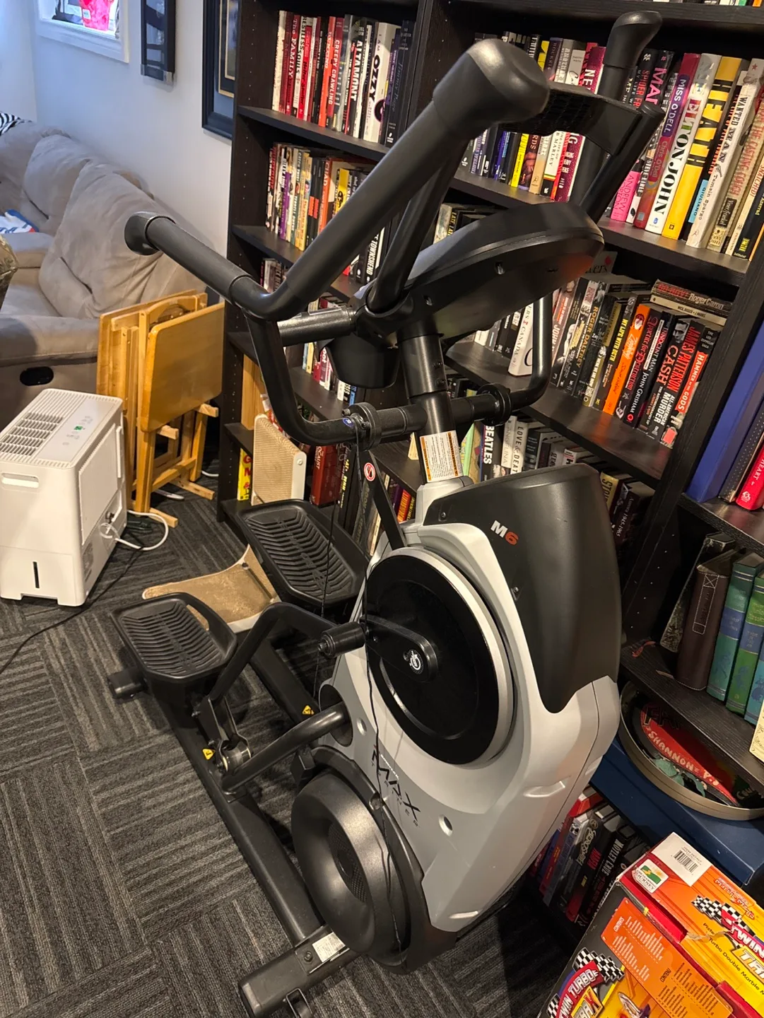 Max M6 Elliptical Cross Trainer image indicator(4)