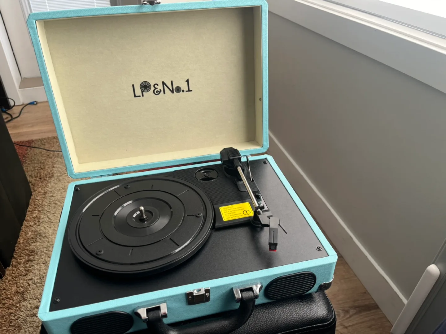 LP&No.1 Portable Suitcase Turntable - Light Blue image indicator(4)