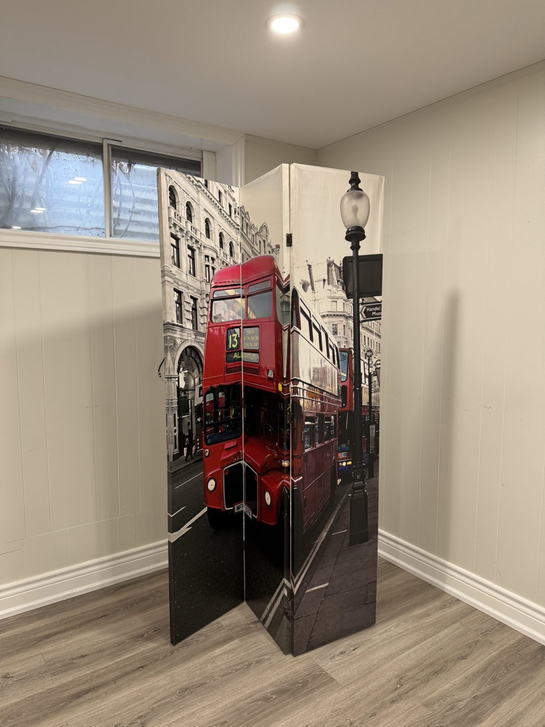 Three-panel Room Divider - London Bus Scene - photo 2