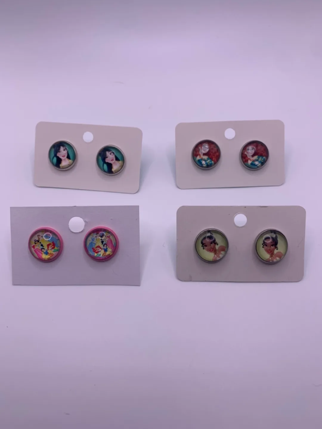 Variety of flat back earrings image indicator(6)