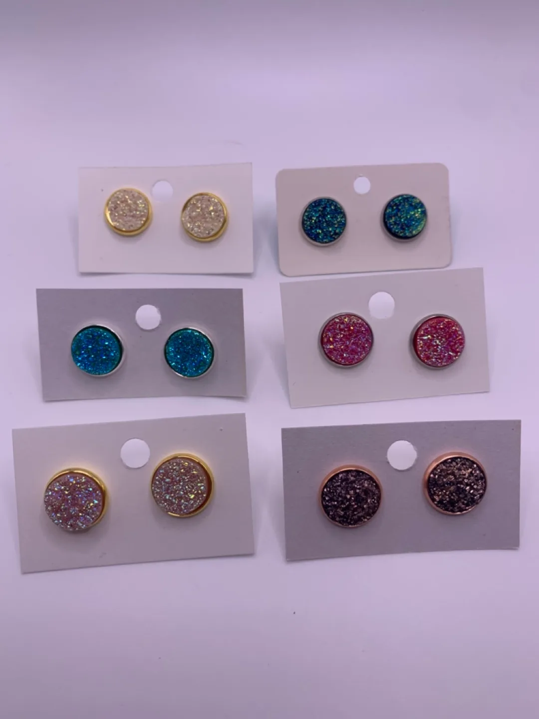 Variety of flat back earrings image indicator(10)