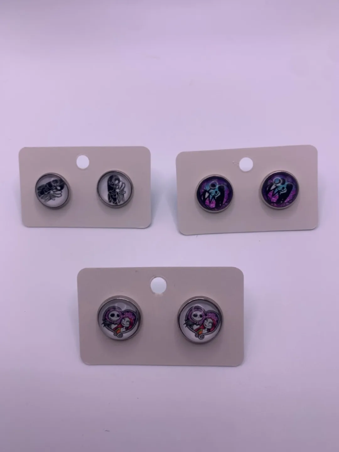 Variety of flat back earrings image indicator(4)