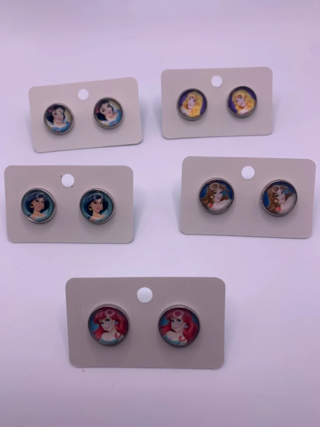 Variety of flat back earrings image indicator(5)