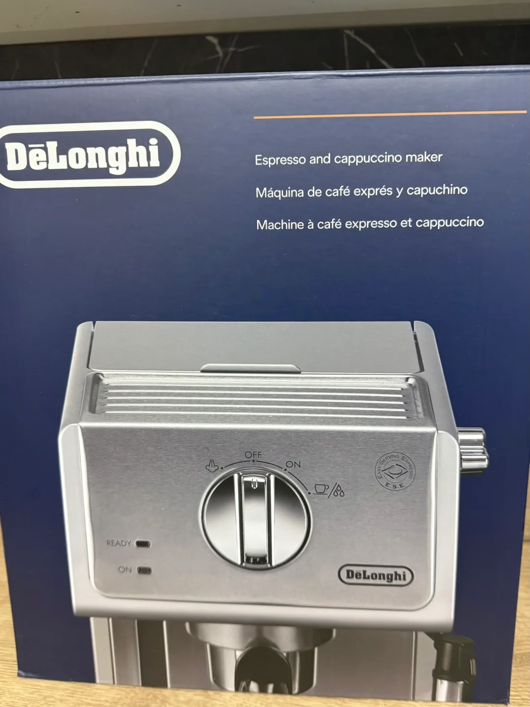 Delonghi ECP3620 Espresso and Cappuccino Maker thumbnail