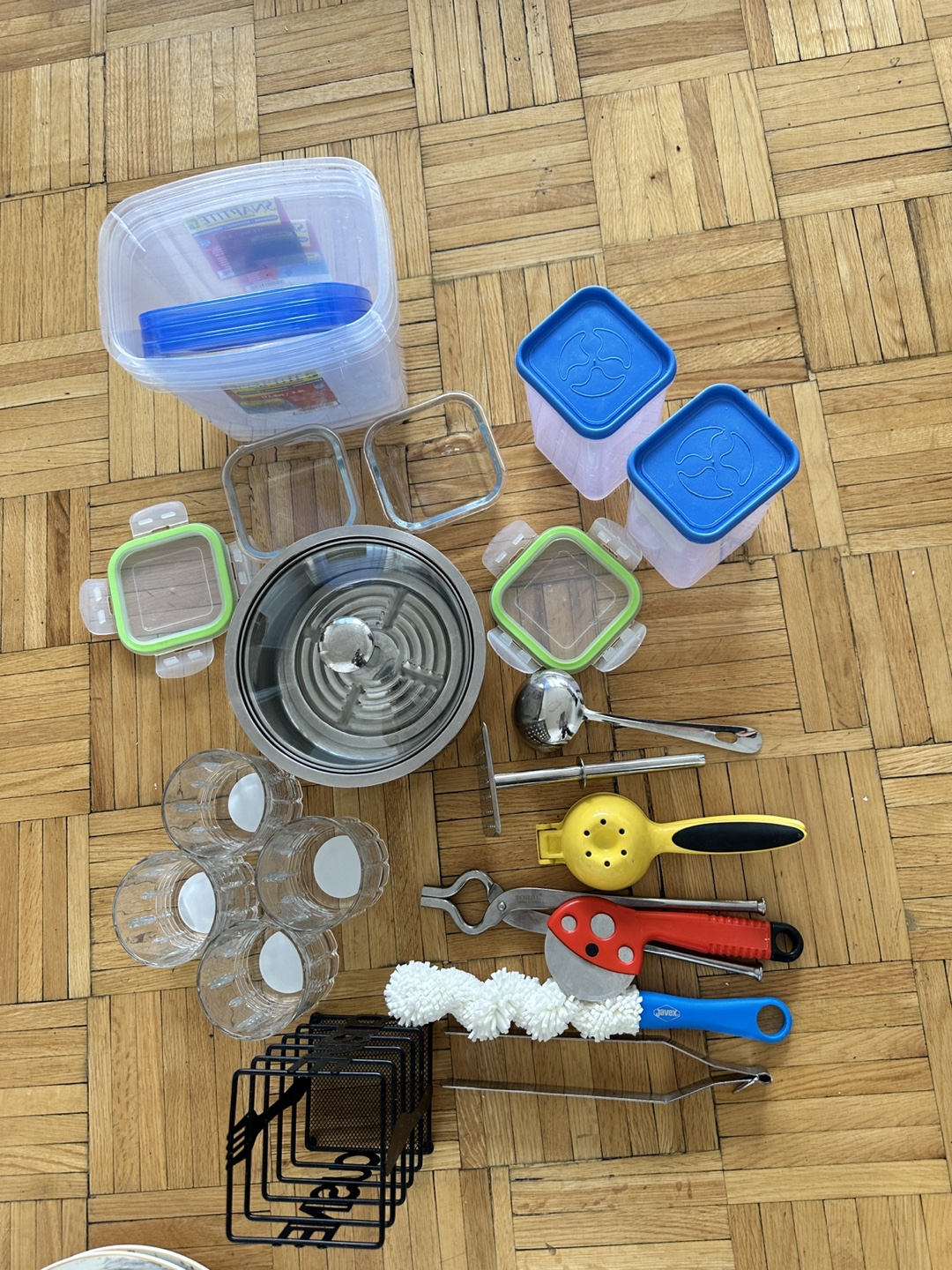 Kitchen Bundle: 6 small 4 medium size container Utensils & More! - photo 2
