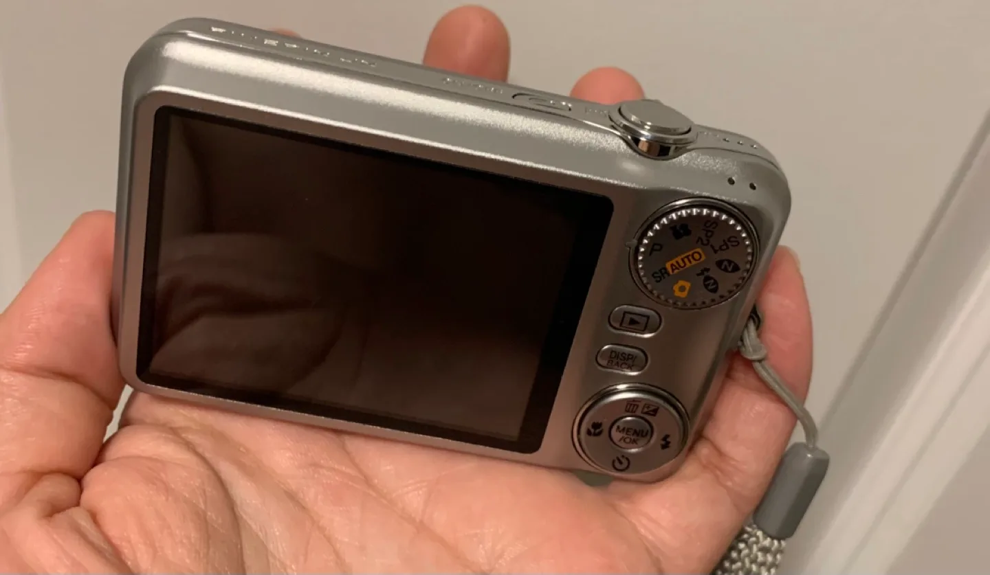 Fujifilm Finepix JX250 14MP 5x Zoom Digital Camera image indicator(8)