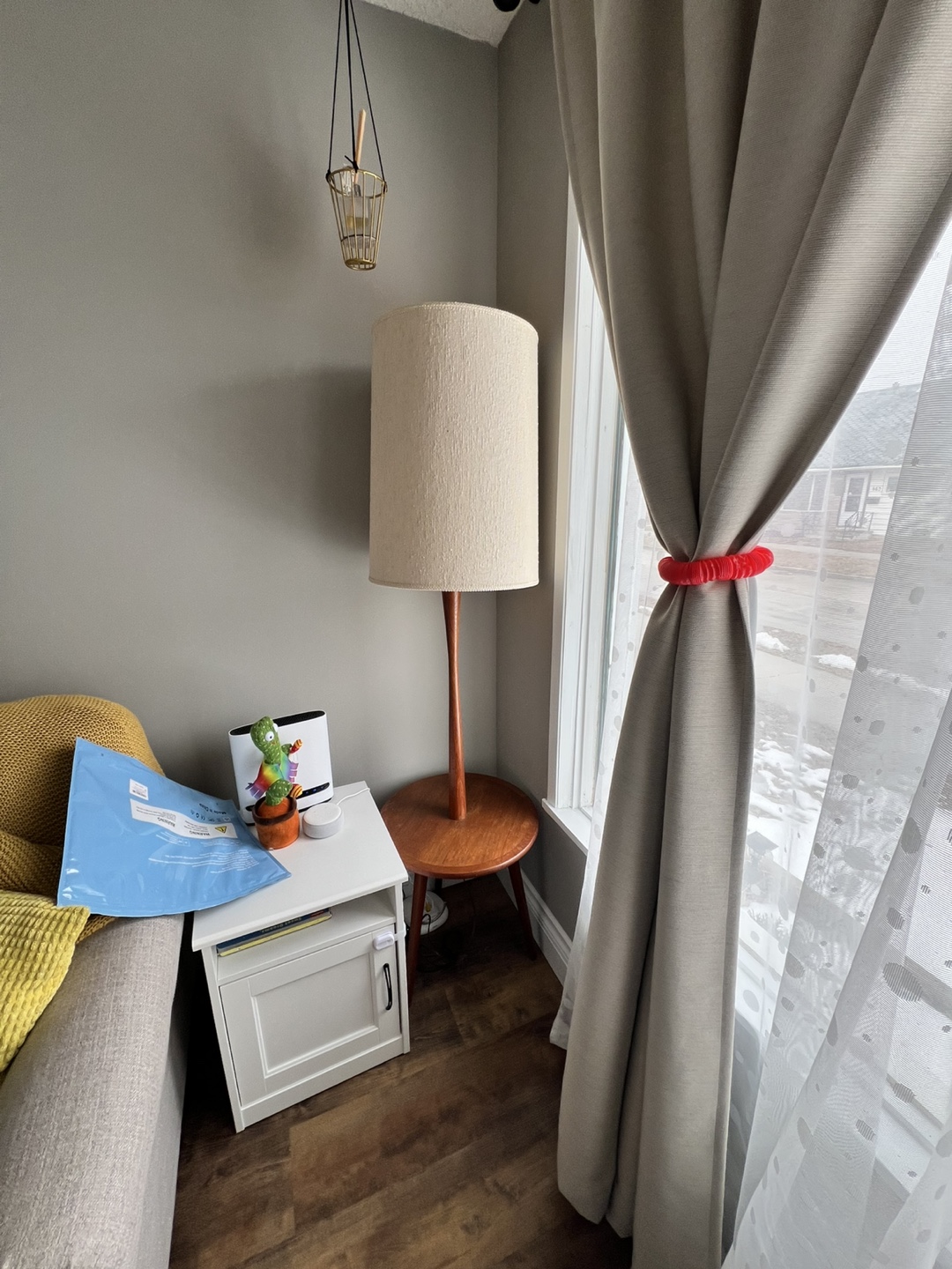 Wooden Floor Lamp - photo 2