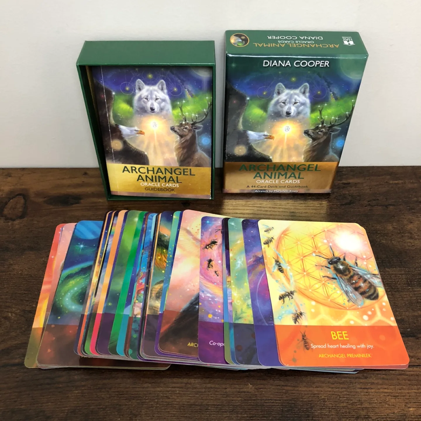 Archangel Animal Oracle Cards image indicator(2)