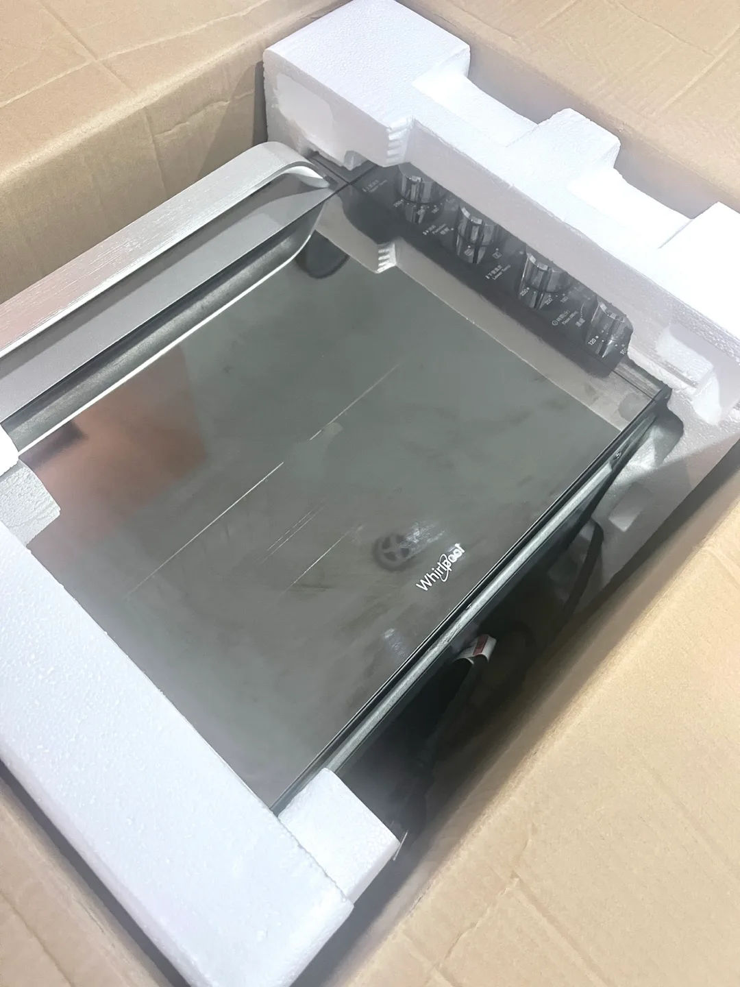 Whirlpool countertop oven 95%new in box image indicator(4)