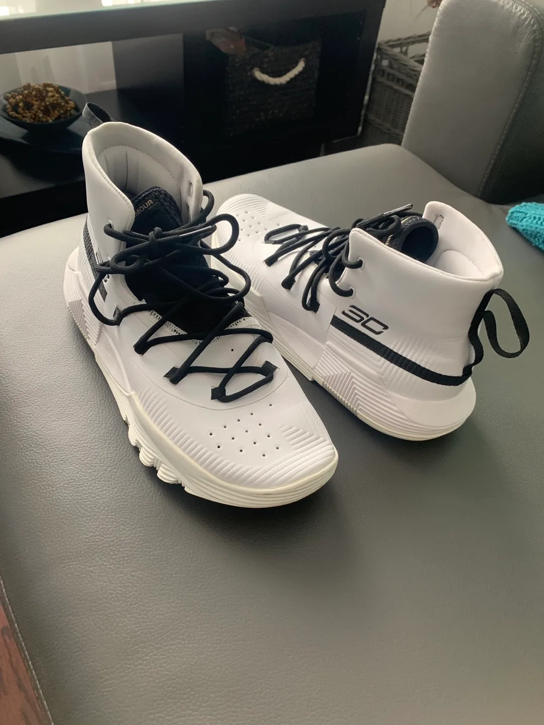 Brand New Under Armour Curry 8 Basketball Shoes - White/Black image indicator(2)