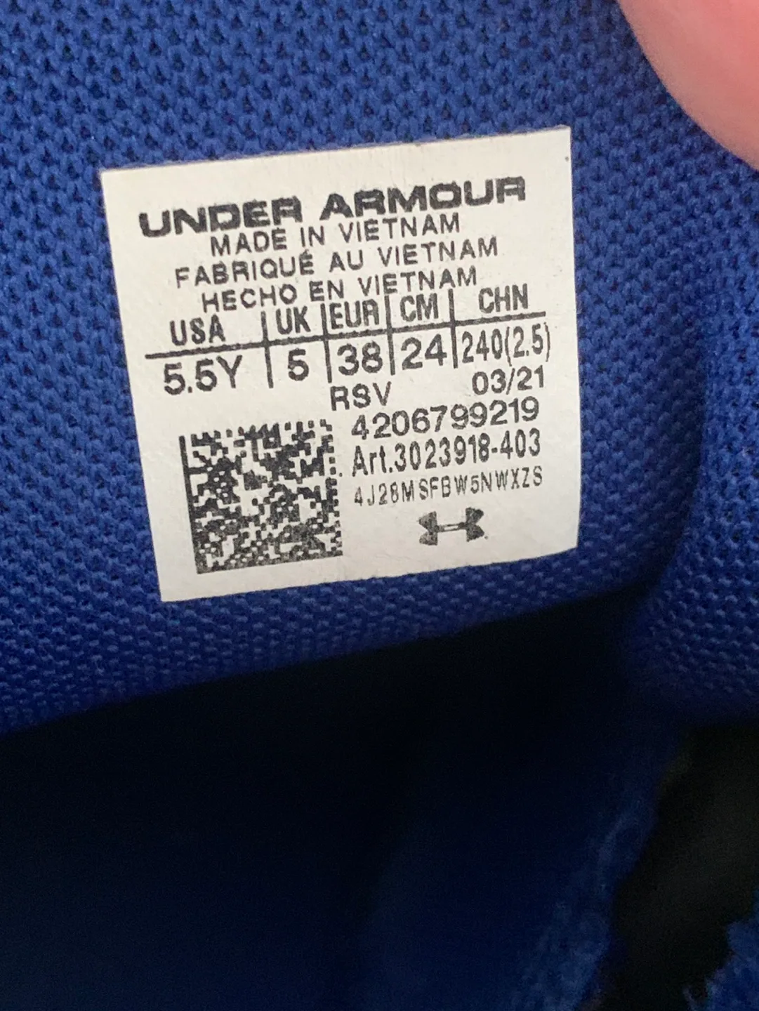 Under Armour Kids' Size 5.5Y Blue Basketball Shoes image indicator(2)