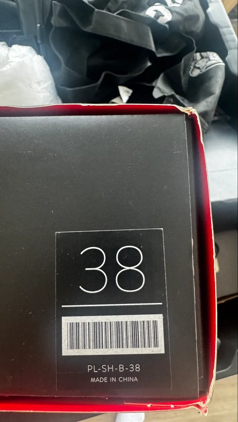 Peloton Cycling Shoes - Size 38 image indicator(4)