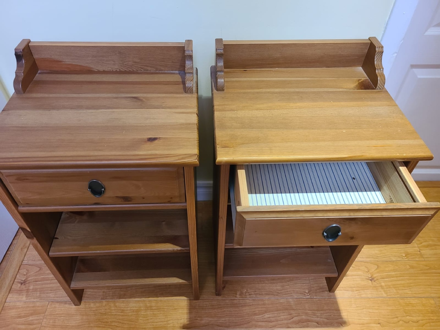 Pair of bedside tables - photo 2