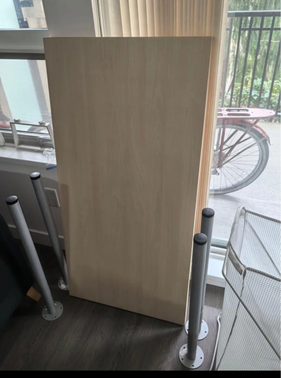 IKEA LINNMON/ADILS Desk - White - Excellent Condition image indicator(2)