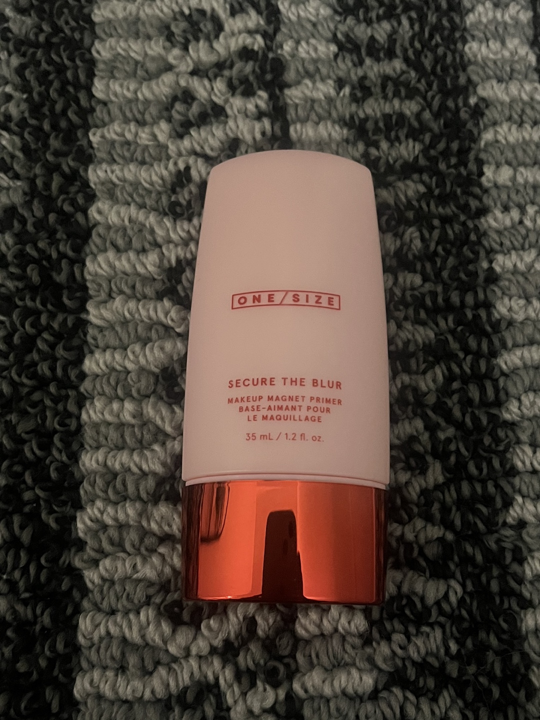ONE/SIZE Secure The Blur Makeup Magnet Primer