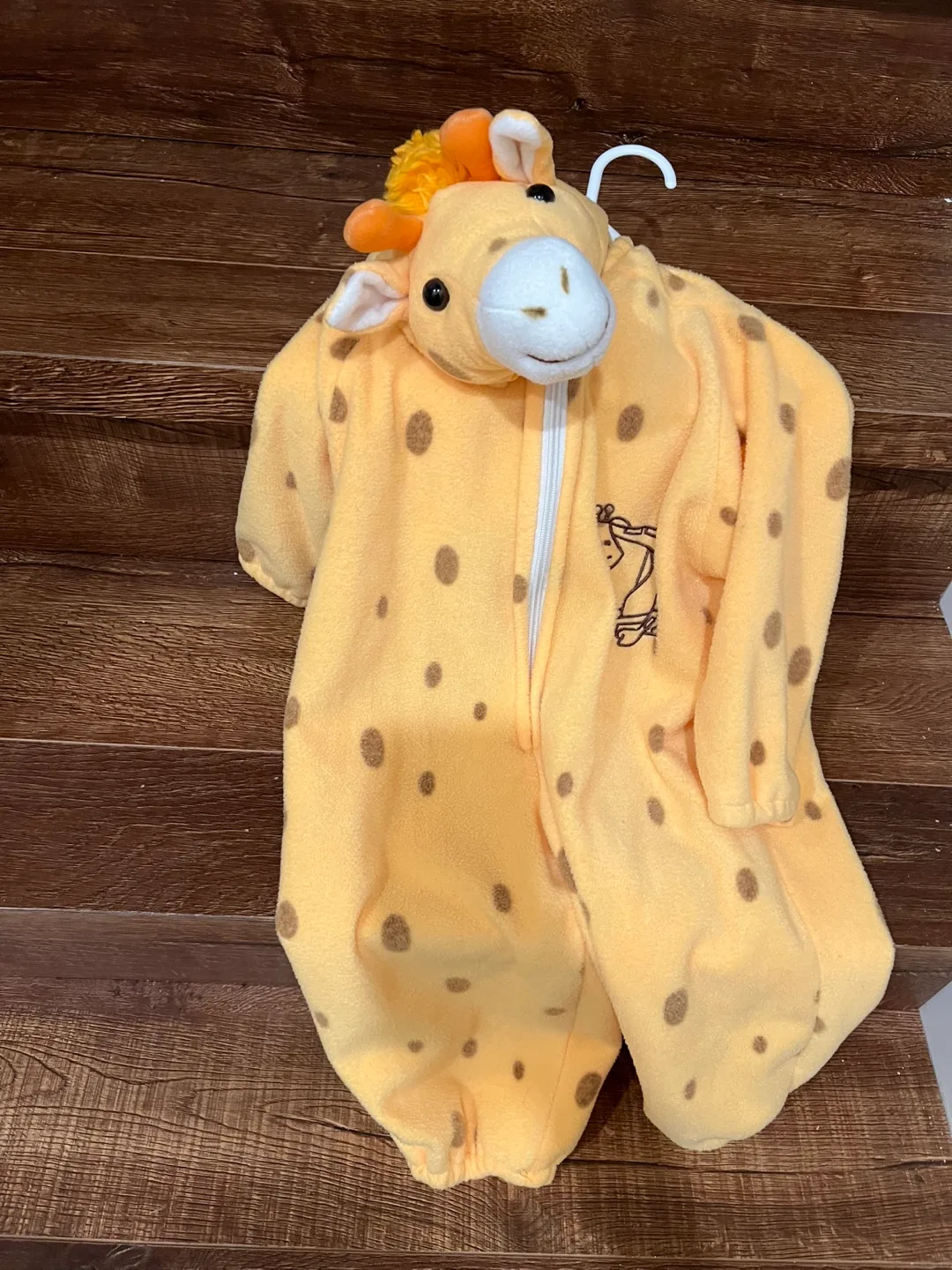Adorable Baby Animal & Fruit Costumes (Giraffe & Strawberry) image indicator(2)