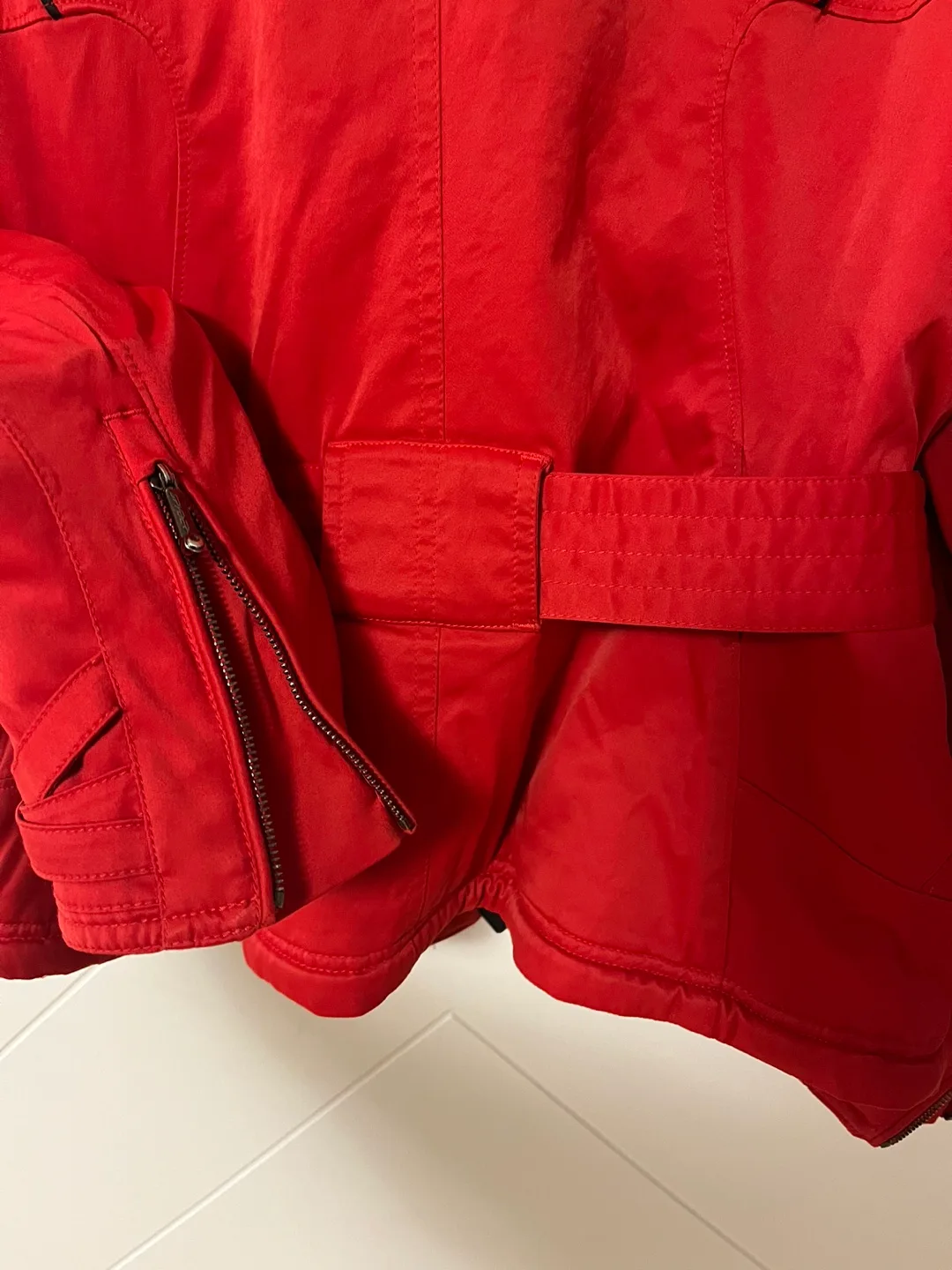 Spyder Ski Jacket with Faux Fur Trim Size M image indicator(9)