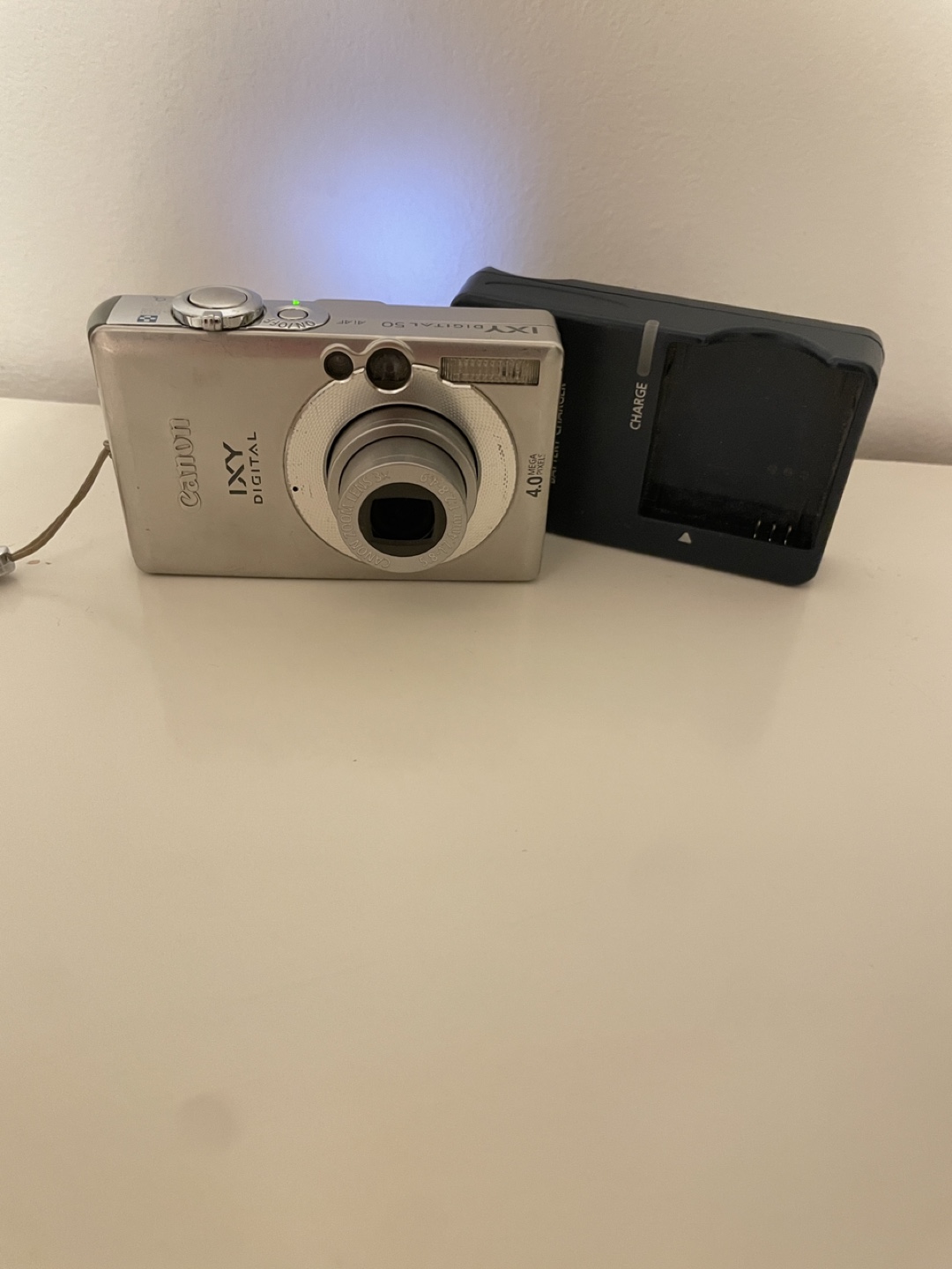 Canon IXUS 50 Digital Camera with Charger