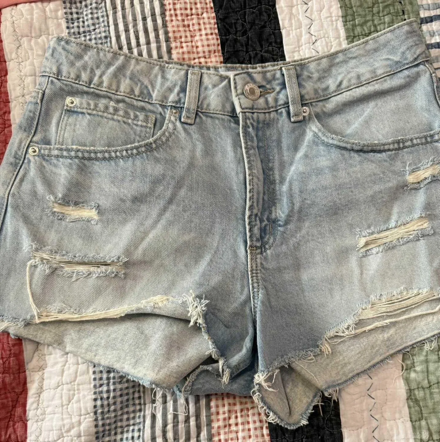 Garage size 7 festival shorts thumbnail