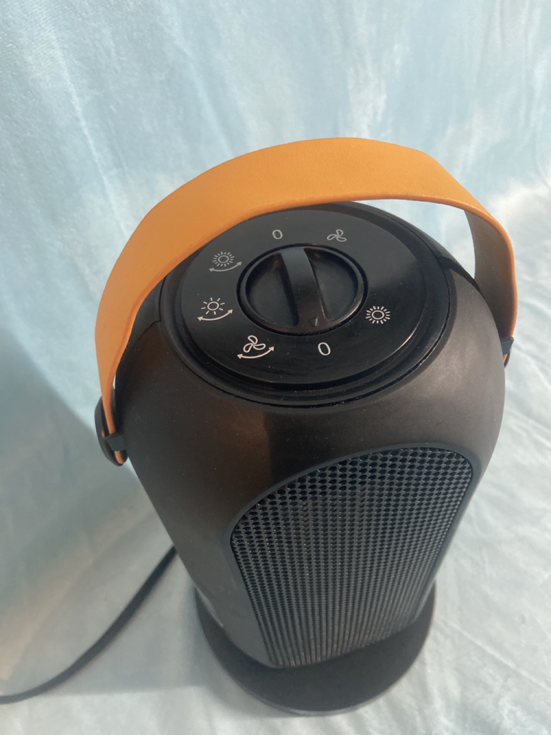 Portable Personal Heater with Rotation Settings - photo 2