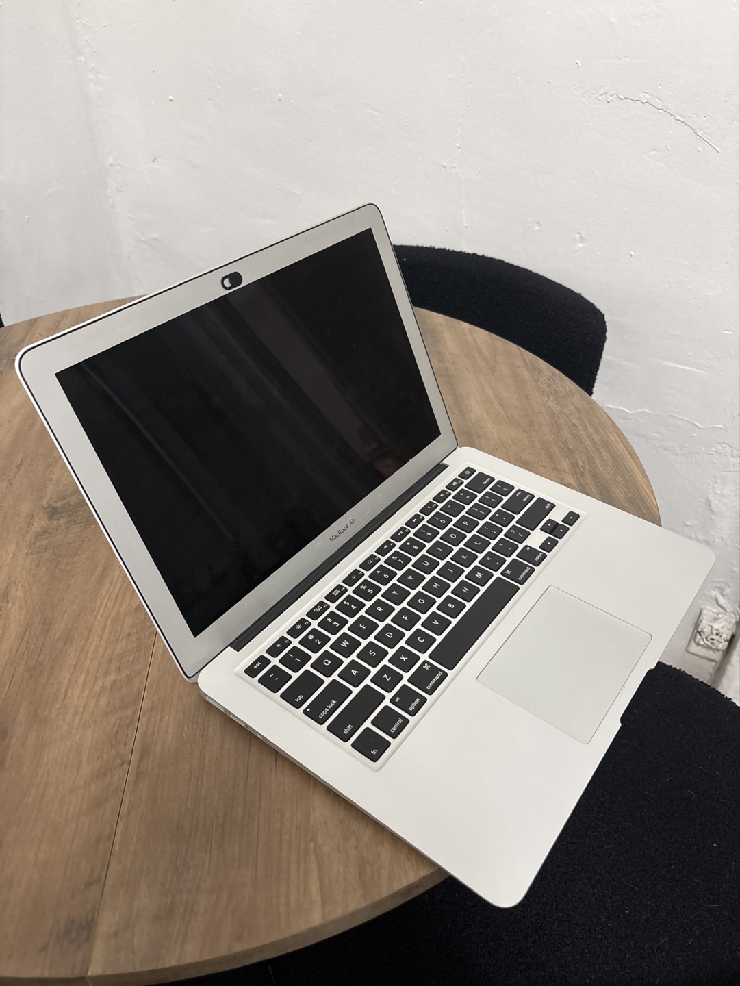 MacBook Air 13-inch Laptop (Early 2015)
