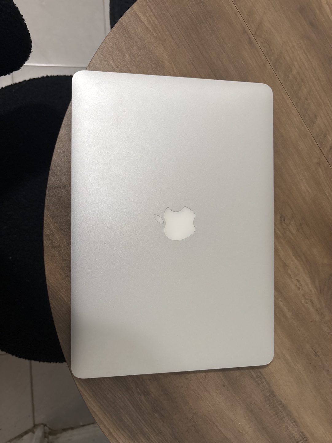 MacBook Air 13-inch Laptop (Early 2015) - photo 3