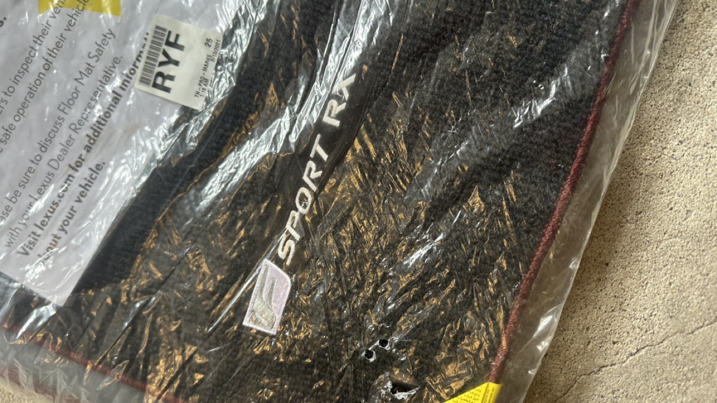 Lexus Sport RX Floor Mats - photo 2