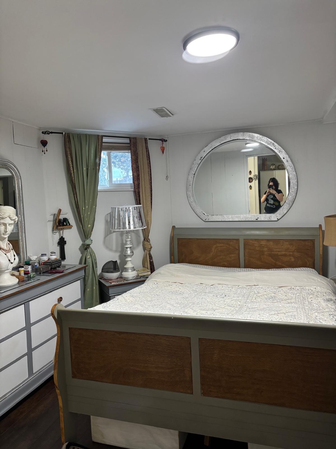 Vintage Painted Bedroom Set - photo 3