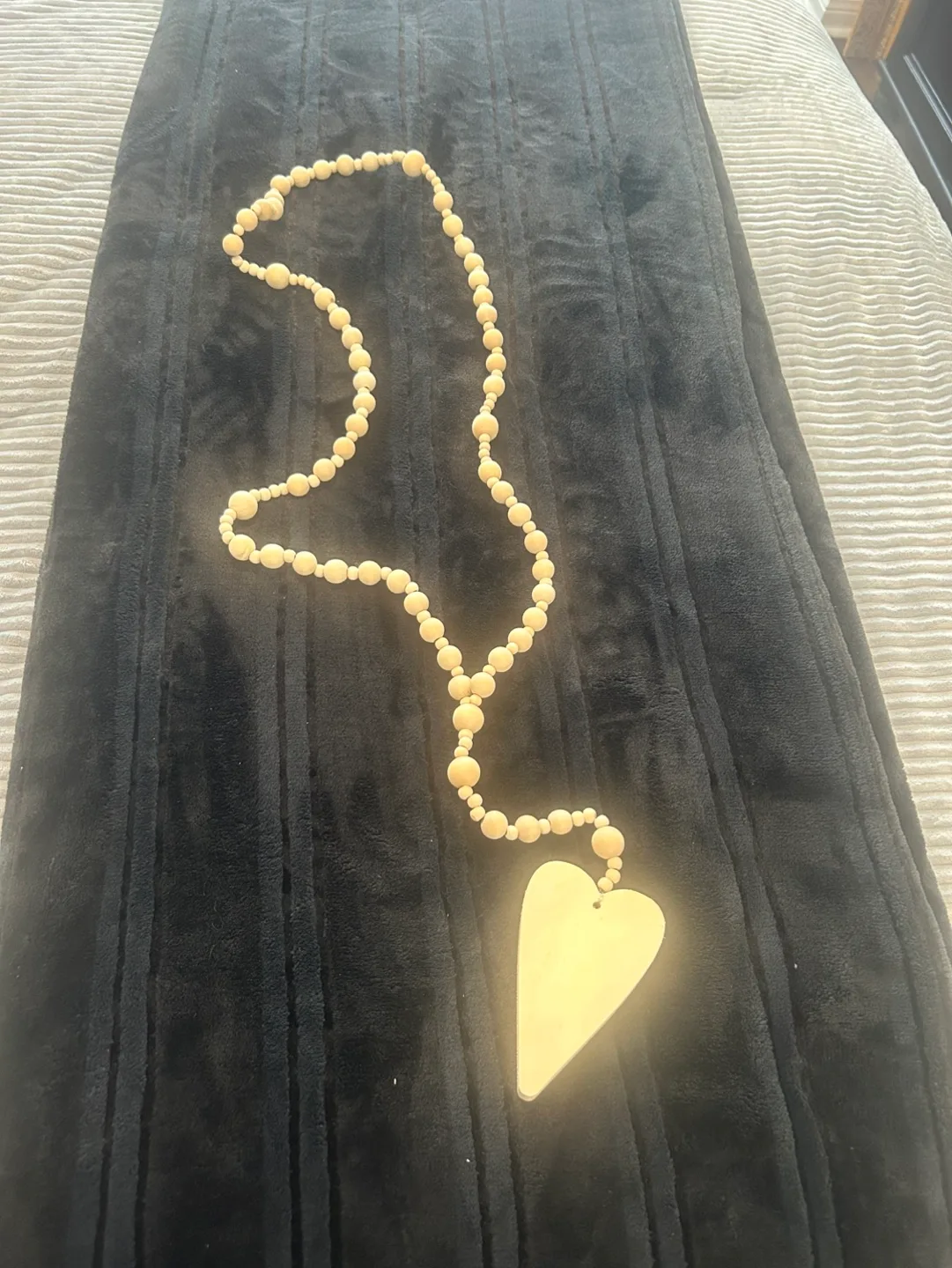 Wooden Beaded Garland with Star Charm image indicator(5)