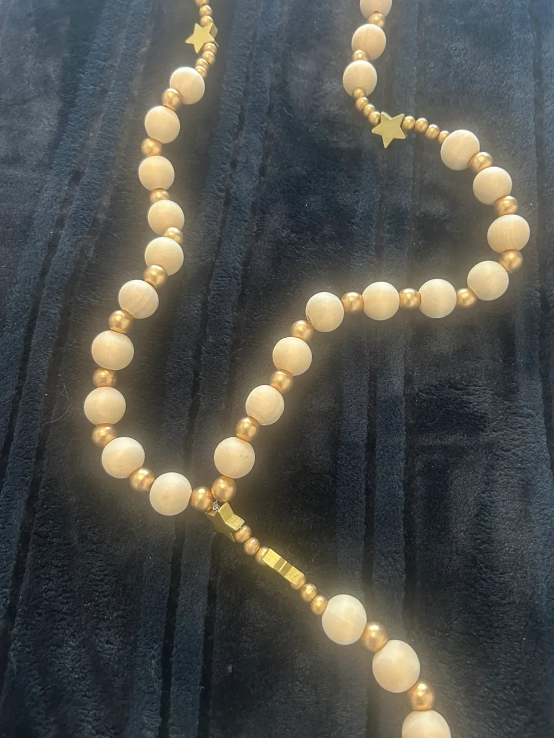 Wooden Beaded Garland with Star Charm image indicator(3)