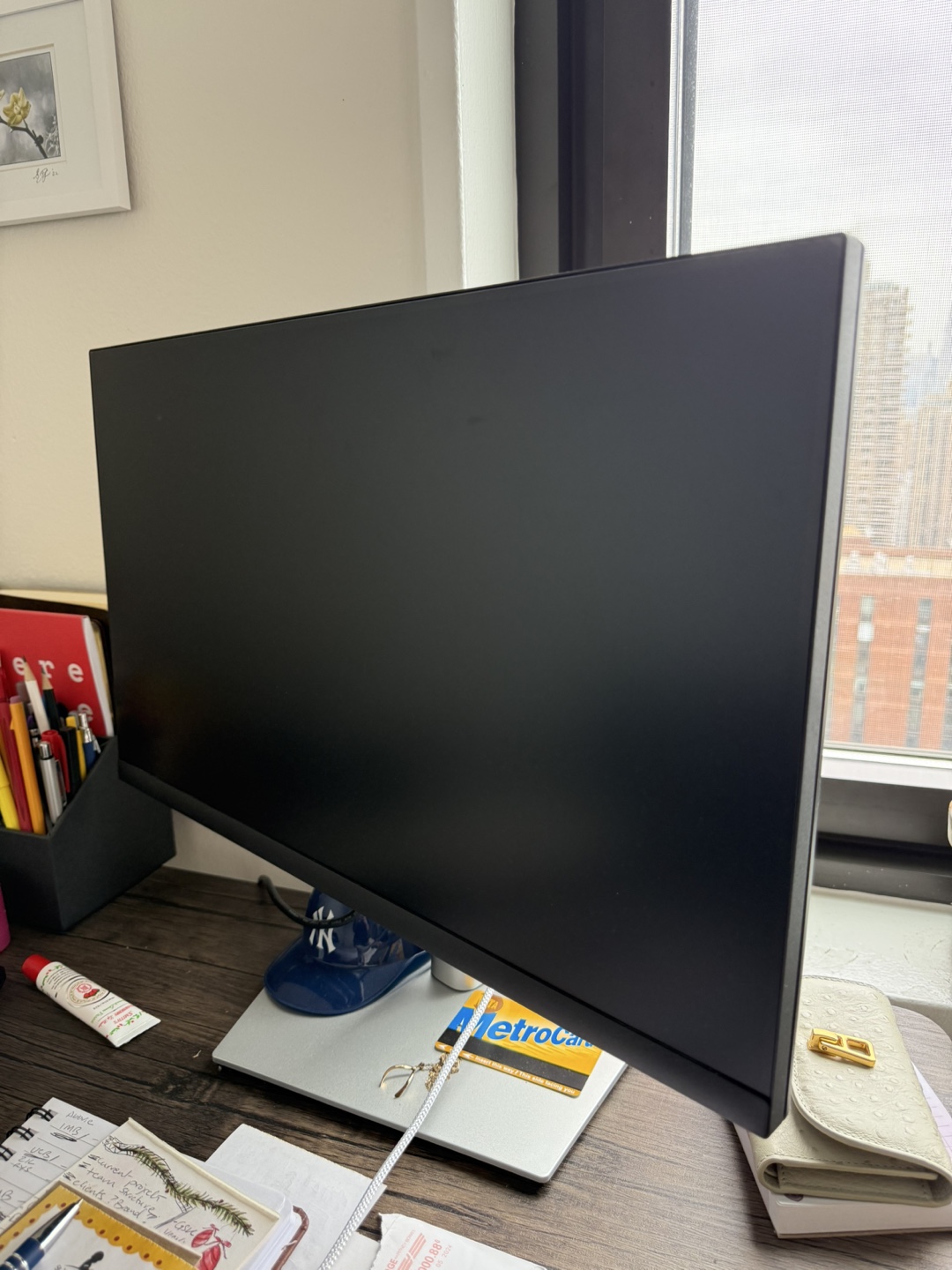 Dell 19 inch Monitor - photo 2